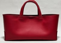 【在庫品・即納可能】イタリア製牛革のしっかり横長トートバッグ（赤色・Mサイズ）