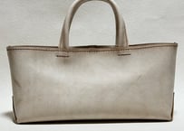 【在庫品・即納可能】イタリア製牛革のしっかり横長トートバッグ（アイボリー・Sサイズ）