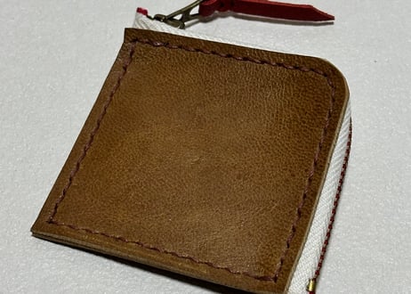 【在庫品】手のひらサイズのＬ字型コインケース