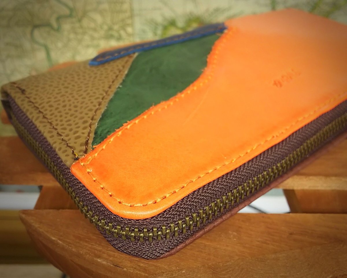 イタリアンレザー LIPARI 長財布 ハンドメイド イタリアンレザー LIPARI 長財布 ハンドメイド