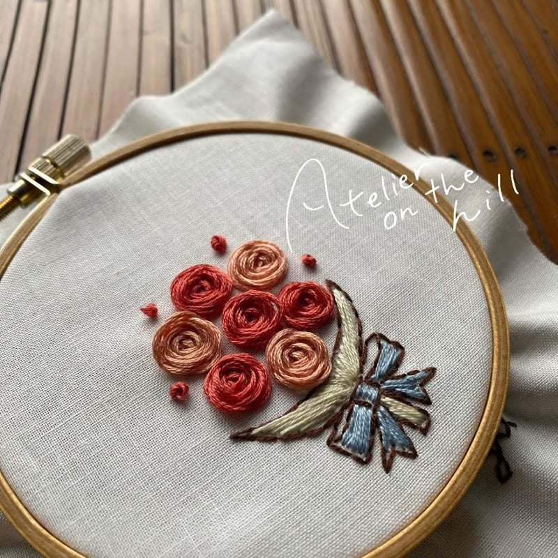 ミニブーケ刺繍 | Atelier on the hill