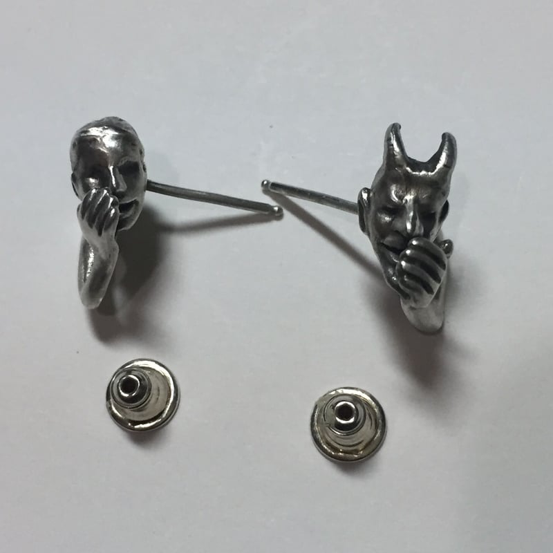 耳元で囁く悪魔と天使のピアス | progressive art jewelry