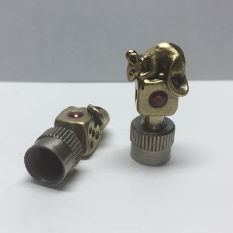 ◇真鍮∇石付き◇ 2個セット◇ネズミ & サイコロ バルブキャップ