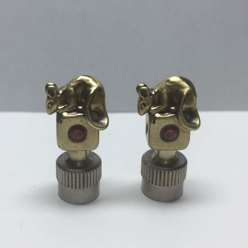 ◇真鍮∇石付き◇ 2個セット◇ネズミ & サイコロ バルブキャップ 