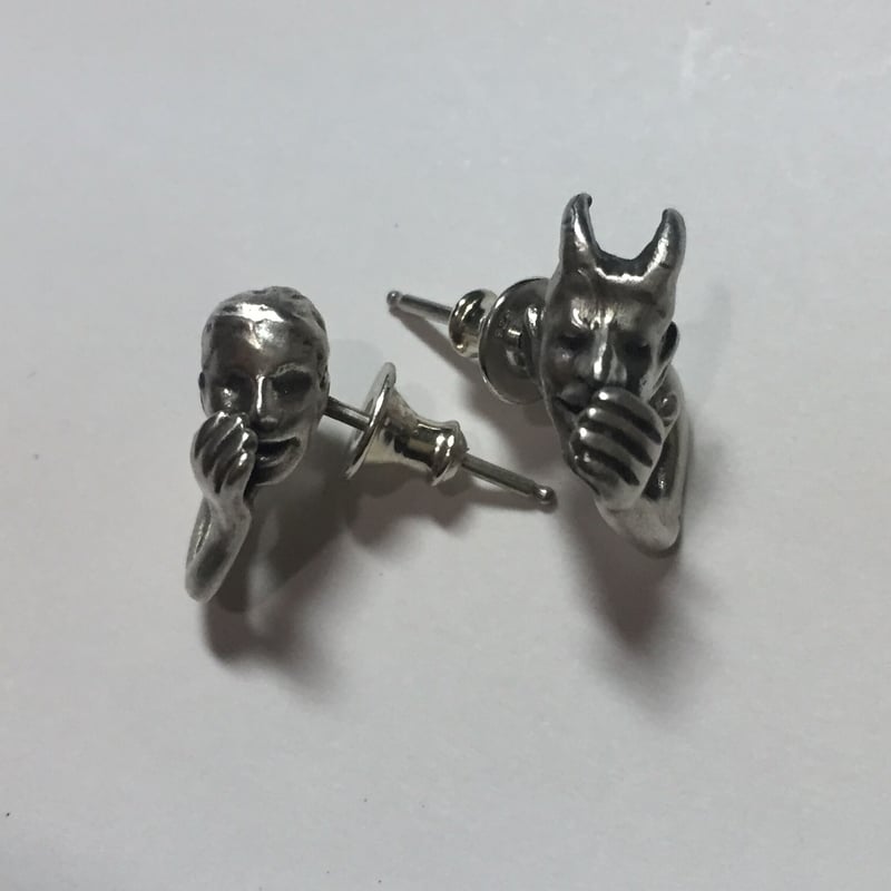 耳元で囁く悪魔と天使のピアス 耳元で囁く悪魔と天使のピアス | progressive art jewelry