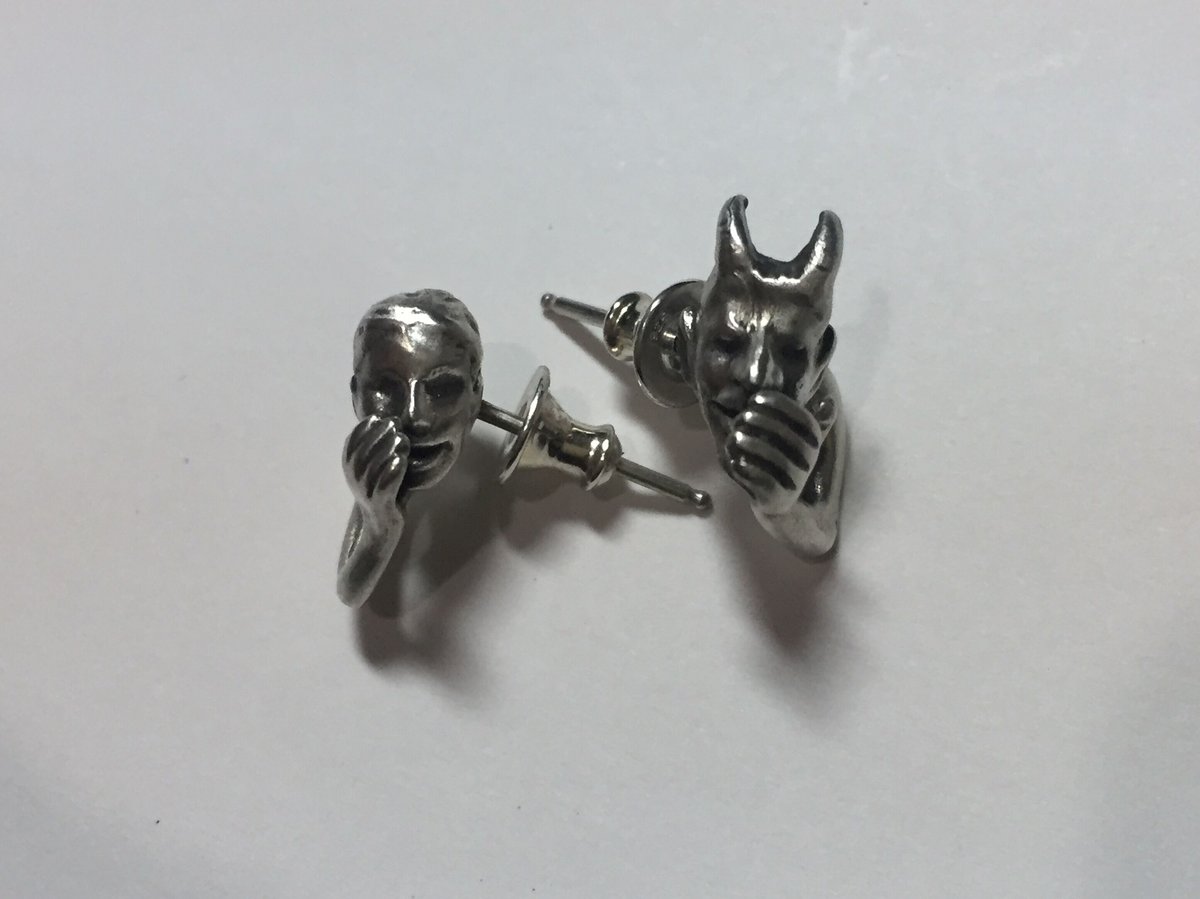 耳元で囁く悪魔と天使のピアス | progressive art jewelry