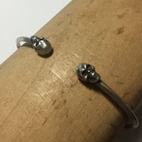 トライアングルスカルバングル S