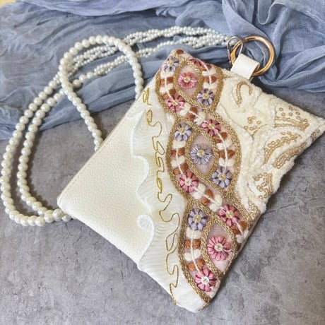 Bell Me / ポーチ(カラビナ付き)14cm