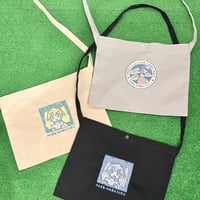 PARKオリジナル　刺繍サコッシュ