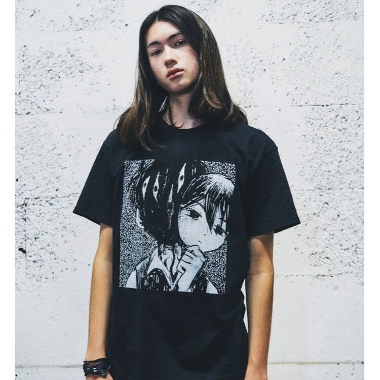 omori オモリ　Tシャツ　Mサイズ OMORI オモリ EMOTIONS スプラッターTシャツ - メルカリ