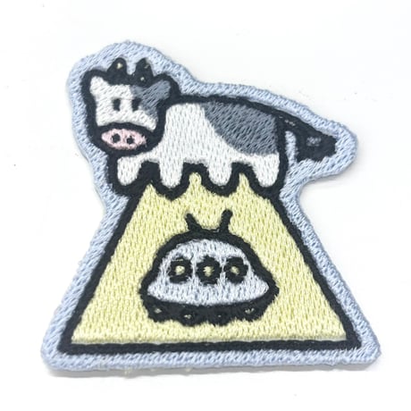 PARKオリジナル　刺繍ワッペン　うしの逆襲
