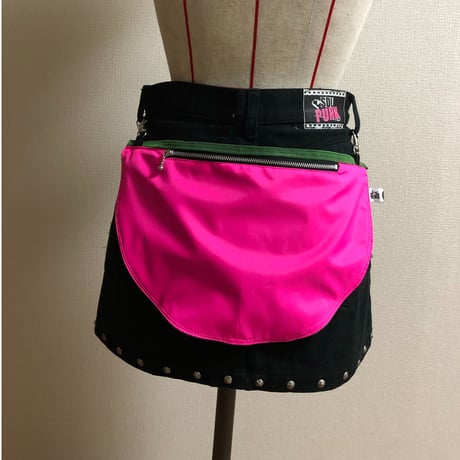 ★ブランド極★ 第三弾❗️ zip付リバーシブルバムフラップ