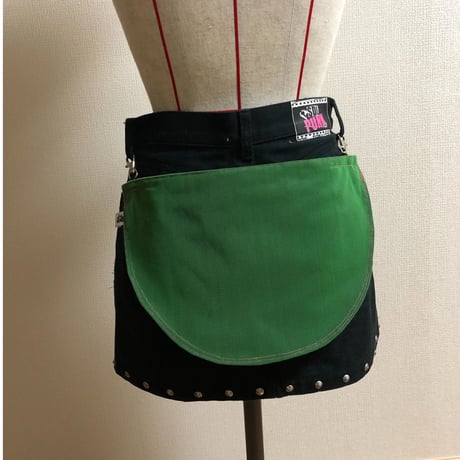 ★ブランド極★ 第三弾❗️ zip付リバーシブルバムフラップ