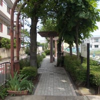 東用水せせらぎ通り