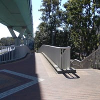 辰巳歩道橋