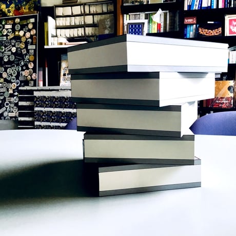 【 完全数量限定 250個 】 実験製品 『 魔導書 月読時計 』 1冊＋α