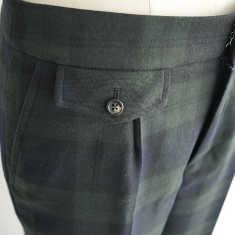 シンチバックトラウザーズ
