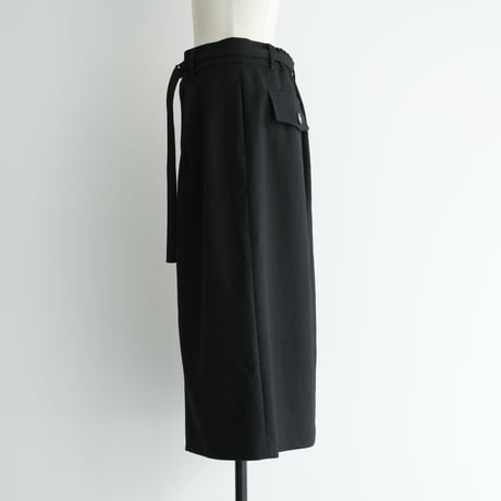 フラップトレンチスカート