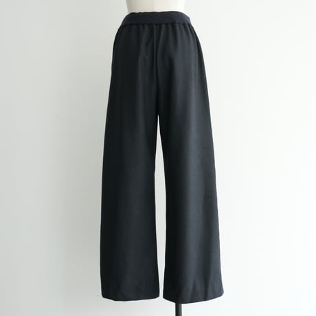 リブパンツ