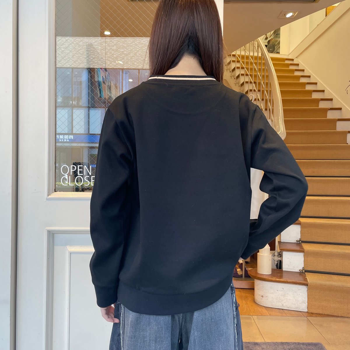 A.P.C. EARLスウェットシャツ | OUI FOYER オンラインショップ A.P.C. EARLスウェットシャツ | OUI FOYER オンラインショップ