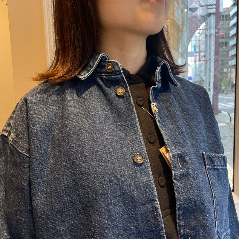 刺繍入り プルオーバーシャツ A.P.C. SAMANTHA 刺繍入りオーバーシャツ | OUI FOYER オンラインショップ