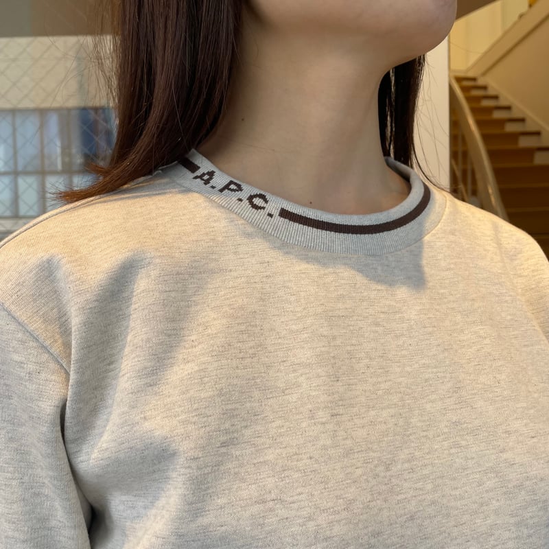 A.P.C. EARLスウェットシャツ | OUI FOYER オンラインショップ A.P.C. EARLスウェットシャツ | OUI FOYER オンラインショップ