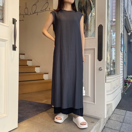 U PHORICA　Iラインノースリーブワンピース