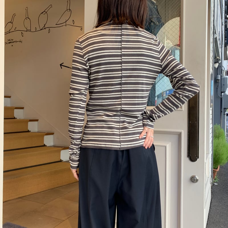 De bon coer カシミヤ混タートルカットソー | OUI FOYER オンライン