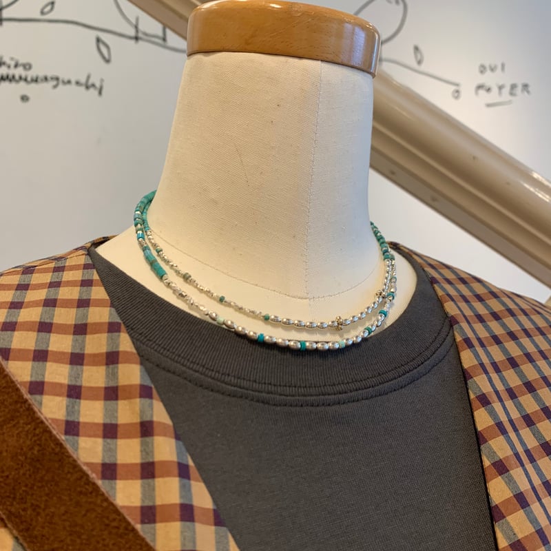 ターコイズとルビーのネックレス ルビーの花が咲く一石のターコイズ 純金ペンダント｜レディース