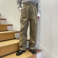 MORIKA ペグトップトラウザーズ
