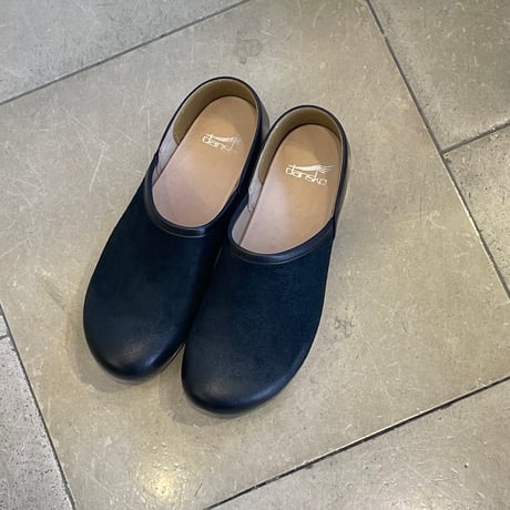 dansko | STORES