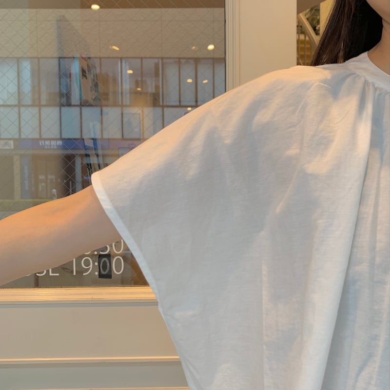 HUIS. コットンリネンフレンチスリーブギャザーブラウス | OUI