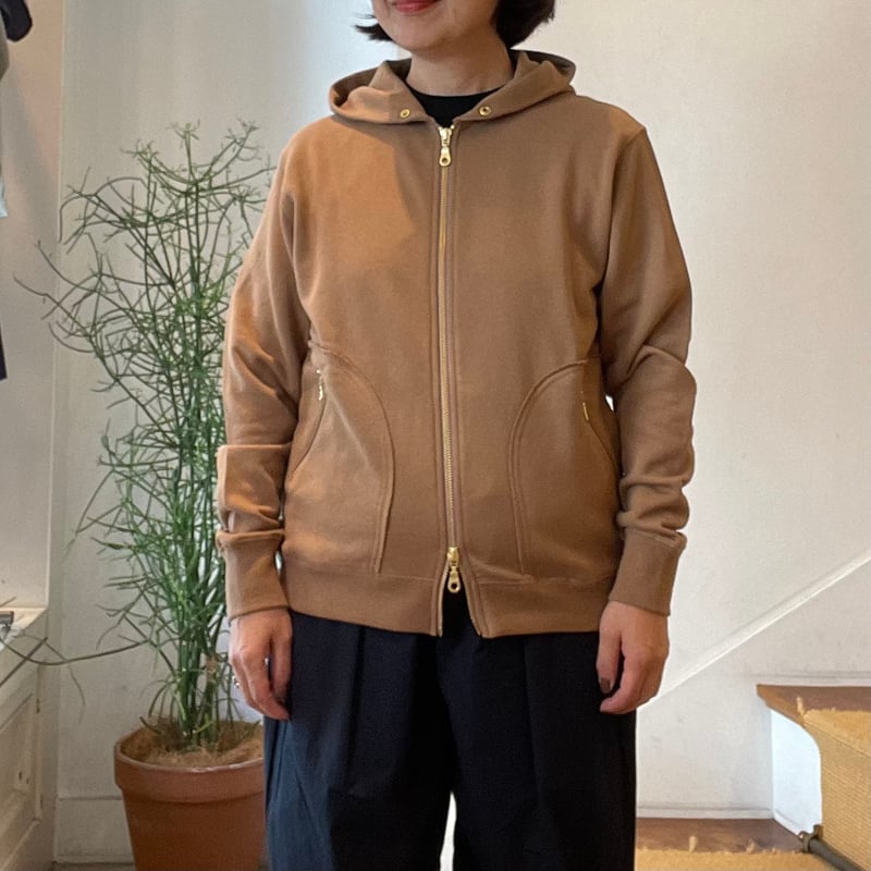 まん丸のマロ です★新品★吊り裏毛ジップアップパーカー まん丸のマロ です☆新品☆吊り裏毛ジップアップパーカー Manna 裏毛