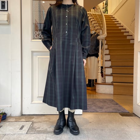 Manna　ブラックウォッチクルーネックシャツワンピース