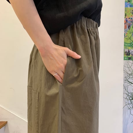 HUIS. バフクロスバルーンパンツ