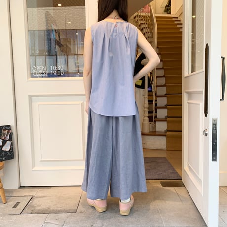Manna フロントバルーンスリーブレストップ