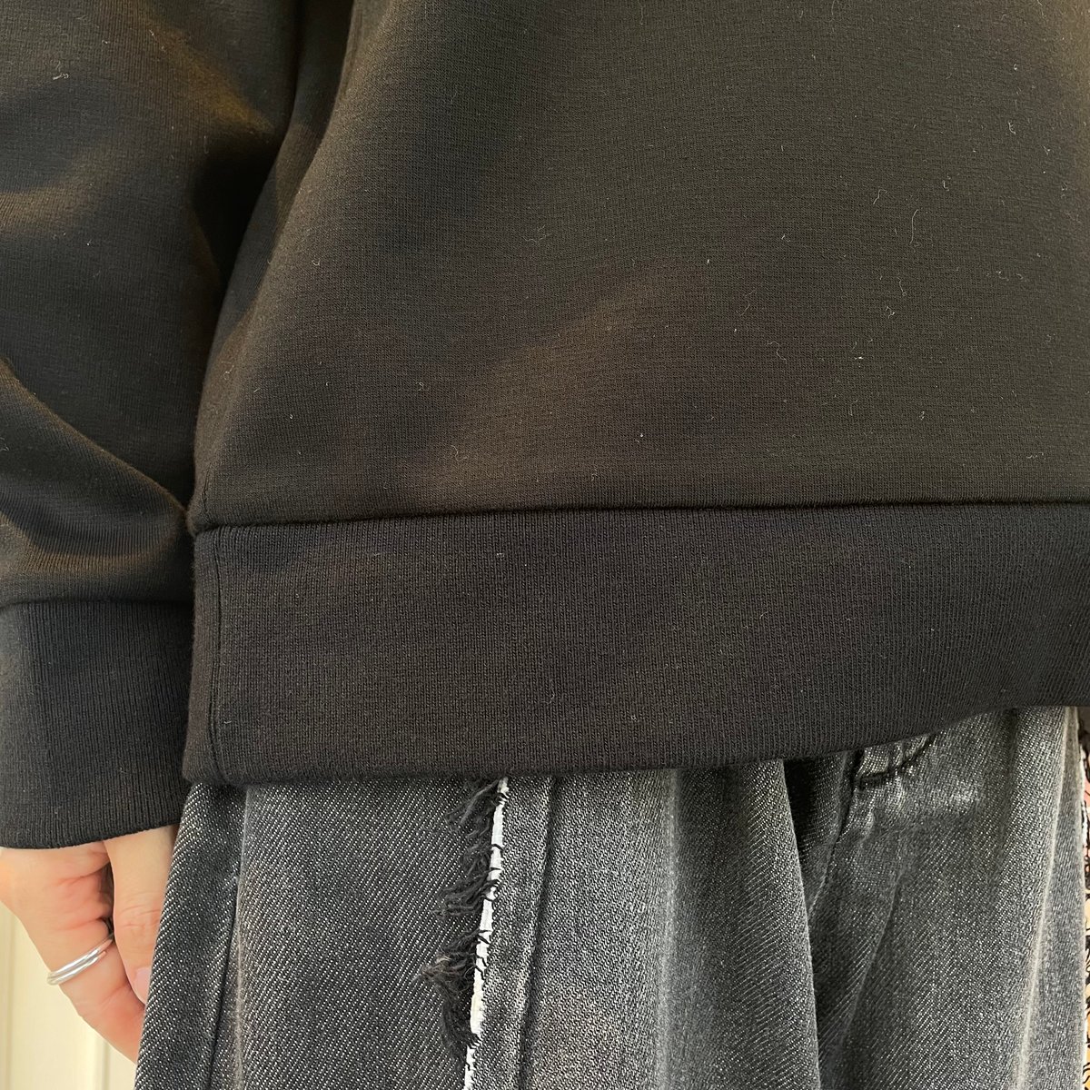 A.P.C. EARLスウェットシャツ | OUI FOYER オンラインショップ A.P.C. EARLスウェットシャツ | OUI FOYER オンラインショップ