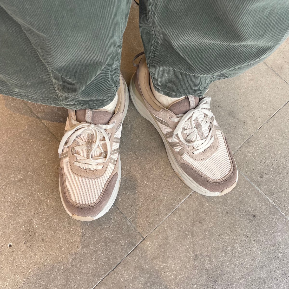 dansko poppy スニーカー | OUI FOYER オンラインショップ