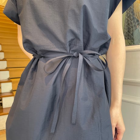 assiette テントシルエットワンピース