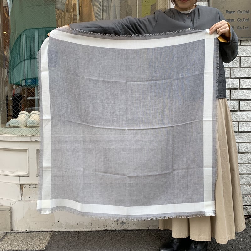 Johnstons of Elgin コントラストボーダースクエアスカーフ | OUI FO