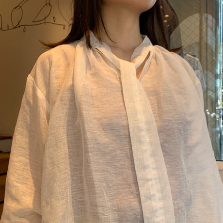 De bon coer シアーリネンボウタイブラウス