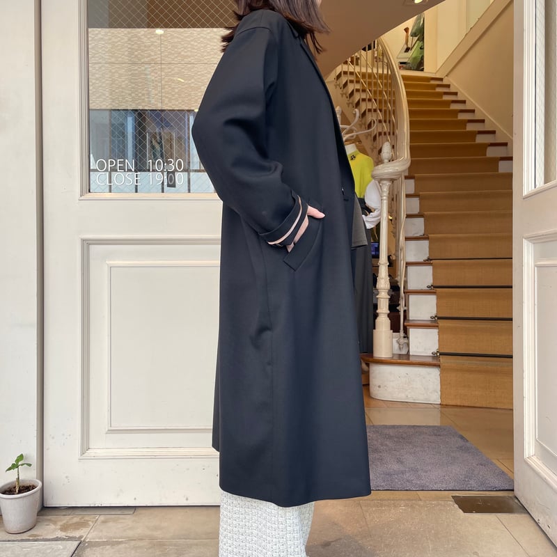 Manna ウール混ギャバストレートコート | OUI FOYER オンライン