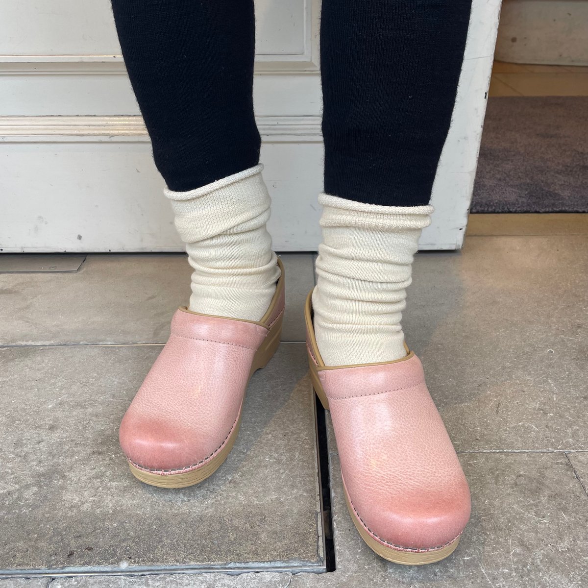 dansko プロフェッショナルミルドバーニッシュピンク | OUI FOYER