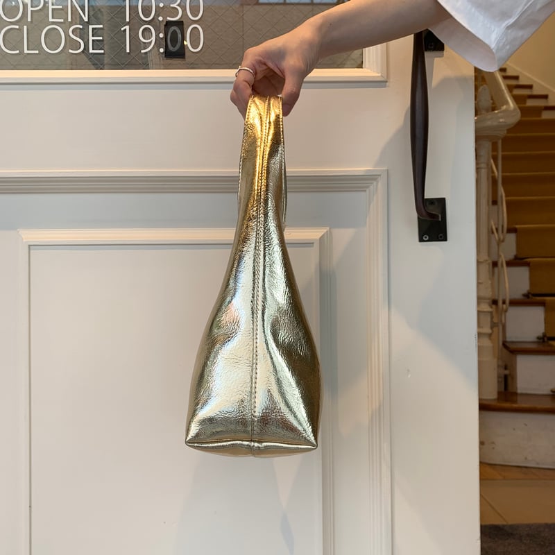 A.P.C. BABY NINON ミニバッグゴールド | OUI FOYER オンラインショップ