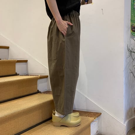 HUIS. バフクロスバルーンパンツ