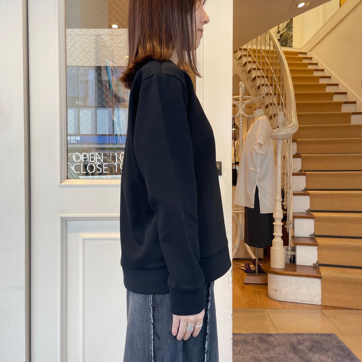 ☆完売品☆A.P.C. EARL スウェットシャツ ブラック M A.P.C. EARLスウェットシャツ | OUI FOYER オンラインショップ