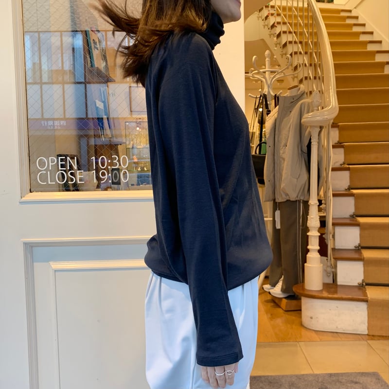 De bon coer コクーンタートルネックカットソー | OUI FOYER  