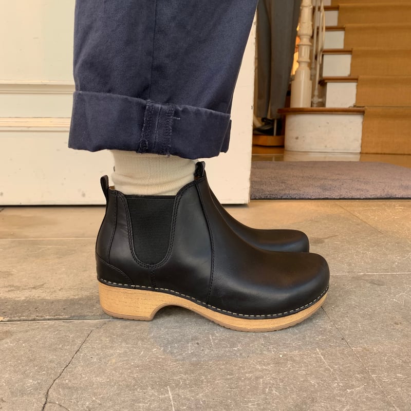 dansko Becka ショートブーツ | OUI FOYER オンラインショップ dansko Becka ショートブーツ | OUI FOYER オンラインショップ