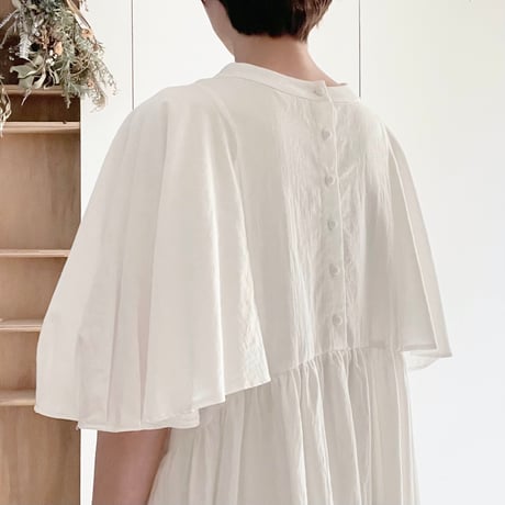 sulka / white