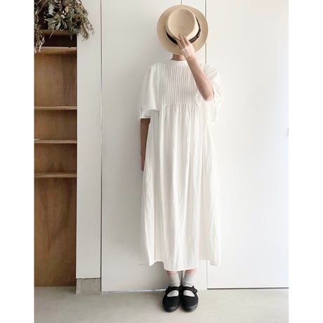 sulka / white